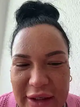 Snapshot of _MelinaCurves_ chatting on February 2025 08:28:01 AM MelinaCurves online show from February 2025 08:28:01 AM