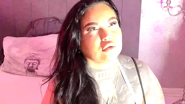 Snapshot of _MelinaCurves_ chatting on February 2025 09:22:01 PM MelinaCurves online show from February 2025 09:22:01 PM