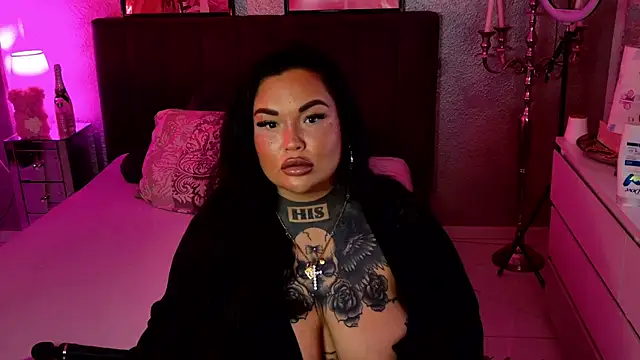 Snapshot of _MelinaCurves_ chatting on March 2025 09:11:02 PM MelinaCurves online show from March 2025 09:11:02 PM