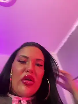 Snapshot of _MelinaCurves_ chatting on September 2025 07:59:01 PM MelinaCurves online show from September 2025 07:59:01 PM