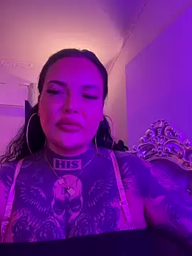 Snapshot of _MelinaCurves_ chatting on September 2025 08:13:01 PM MelinaCurves online show from September 2025 08:13:01 PM