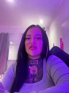 Snapshot of _MelinaCurves_ chatting on September 2025 06:02:02 PM MelinaCurves online show from September 2025 06:02:02 PM