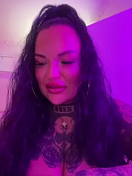 Snapshot of _MelinaCurves_ chatting on October 2025 09:14:02 PM MelinaCurves online show from October 2025 09:14:02 PM