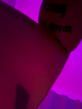 Snapshot of _MelinaCurves_ chatting on October 2025 08:42:01 PM MelinaCurves online show from October 2025 08:42:01 PM