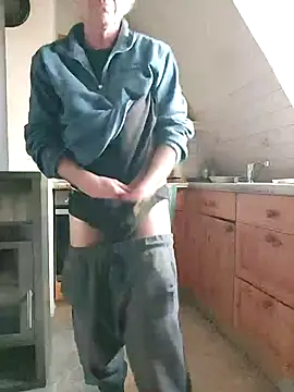 Snapshot of Torture_cock_balls chatting on November 2025 03:23:02 PM Torture cock balls online show from November 2025 03:23:02 PM