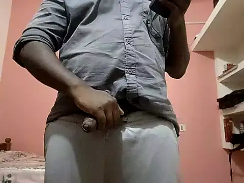 Snapshot of Aneesh007m chatting on November 2025 05:18:01 PM Aneesh007m online show from November 2025 05:18:01 PM