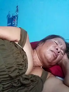 Snapshot of sexylizzy4u chatting on October 2025 06:52:01 AM sexylizzy4u online show from October 2025 06:52:01 AM