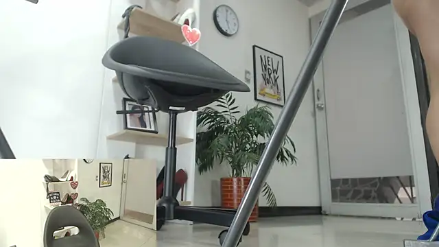 carieBelle1 online show from January 2025 02:37:01 PM