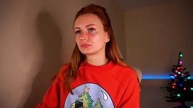 Snapshot of Liuba_Fox chatting on December 2024 08:07:01 PM Liuba Fox online show from December 2024 08:07:01 PM