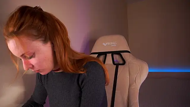 Snapshot of Liuba_Fox chatting on January 2025 08:06:02 PM Liuba Fox online show from January 2025 08:06:02 PM