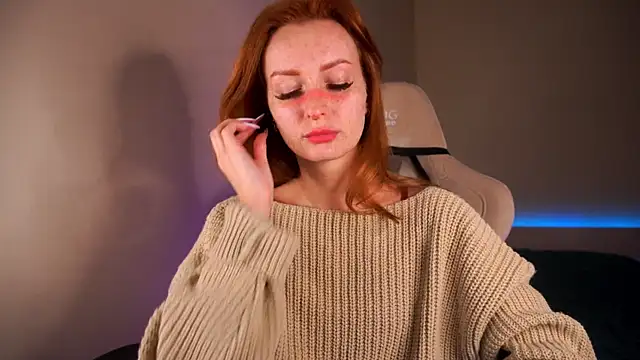 Snapshot of Liuba_Fox chatting on March 2025 08:33:02 PM Liuba Fox online show from March 2025 08:33:02 PM