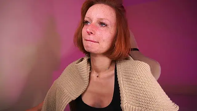 Snapshot of Liuba_Fox chatting on October 2025 07:12:01 PM Liuba Fox online show from October 2025 07:12:01 PM