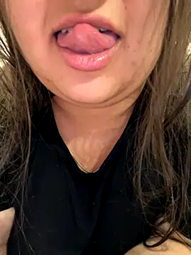 Snapshot of Jane_BBW chatting on October 2025 06:23:02 AM Jane BBW online show from October 2025 06:23:02 AM