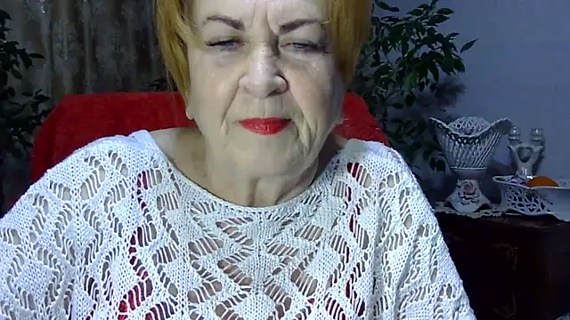 Snapshot of Emma52610 chatting on December 2024 07:06:02 AM Emma52610 online show from December 2024 07:06:02 AM