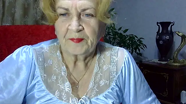 Snapshot of Emma52610 chatting on January 2025 12:20:02 PM Emma52610 online show from January 2025 12:20:02 PM