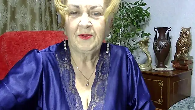 Snapshot of Emma52610 chatting on February 2025 05:39:01 AM Emma52610 online show from February 2025 05:39:01 AM