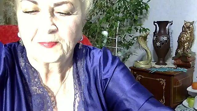 Snapshot of Emma52610 chatting on February 2025 05:21:01 PM Emma52610 online show from February 2025 05:21:01 PM