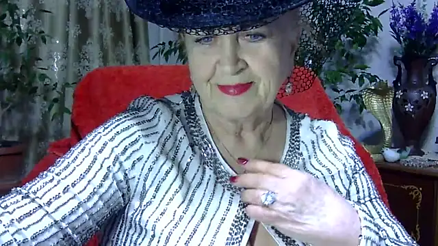 Snapshot of Emma52610 chatting on March 2025 05:41:02 PM Emma52610 online show from March 2025 05:41:02 PM