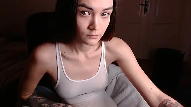 EvelynGG online show from December 2024 04:20:02 AM