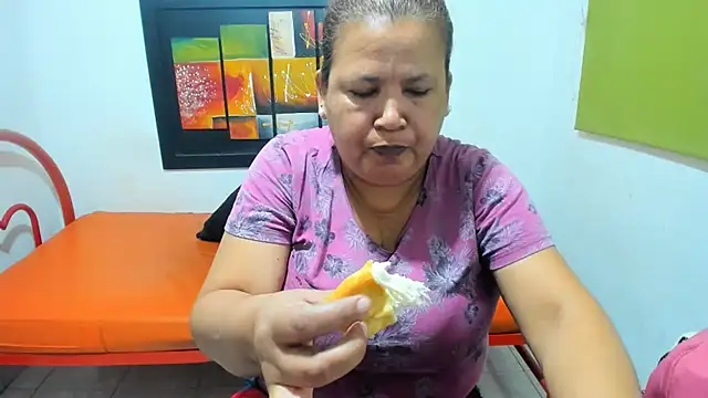 beckyummys online show from February 2025 12:16:01 PM
