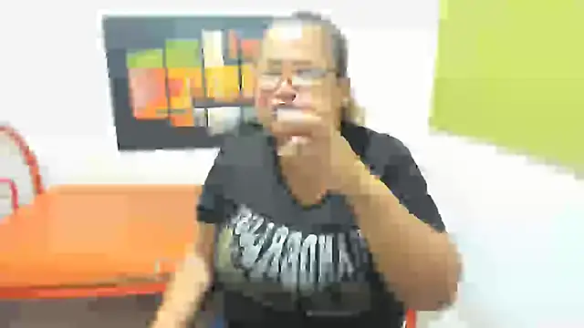 beckyummys online show from March 2025 01:29:02 PM