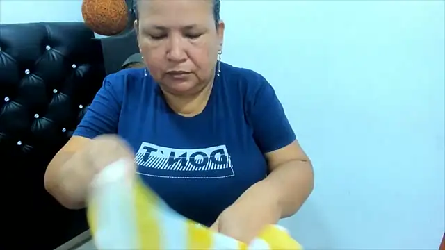 beckyummys online show from September 2025 12:05:01 PM
