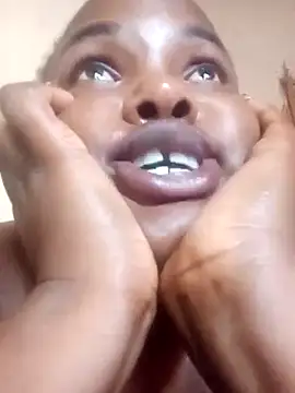 sexybigboobz online show from February 2025 01:10:02 PM