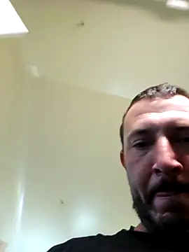 Snapshot of UncutHammer69 chatting on October 2025 06:51:01 PM UncutHammer69 online show from October 2025 06:51:01 PM