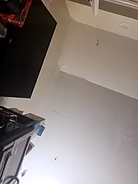 Snapshot of UncutHammer69 chatting on November 2025 02:32:01 AM UncutHammer69 online show from November 2025 02:32:01 AM