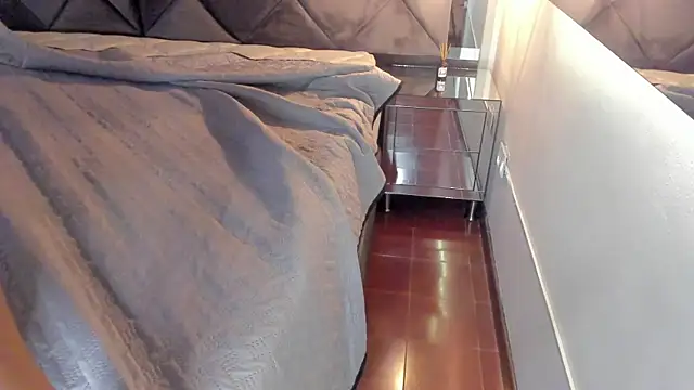 moonsweet1 online show from October 2025 11:12:02 AM