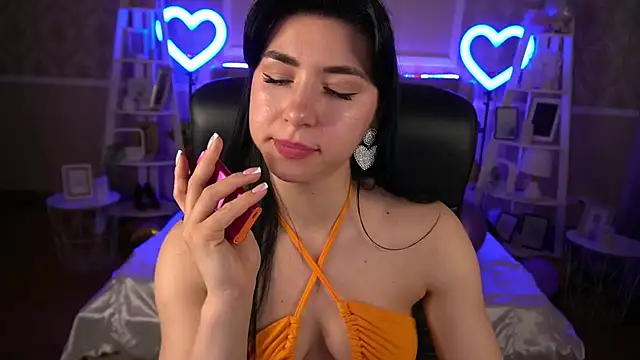 Snapshot of EmilyCandyy chatting on January 2025 09:51:02 AM EmilyCandyy online show from January 2025 09:51:02 AM
