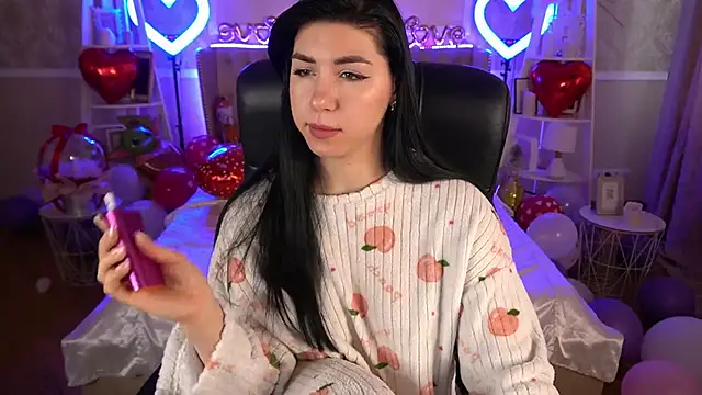 Snapshot of EmilyCandyy chatting on February 2025 06:48:01 AM EmilyCandyy online show from February 2025 06:48:01 AM