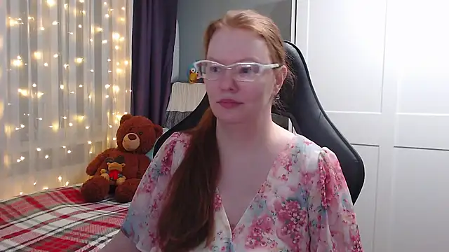 Snapshot of Lady_Inari chatting on January 2025 04:36:01 PM Lady Inari online show from January 2025 04:36:01 PM