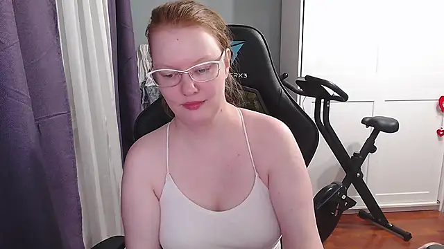 Snapshot of Lady_Inari chatting on September 2025 12:32:02 AM Lady Inari online show from September 2025 12:32:02 AM