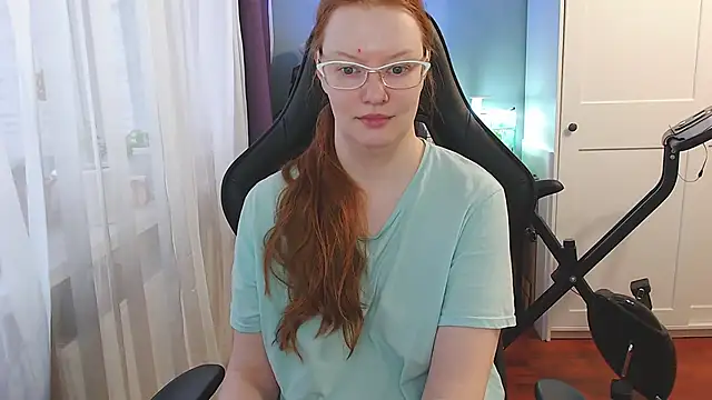 Snapshot of Lady_Inari chatting on November 2025 06:36:01 AM Lady Inari online show from November 2025 06:36:01 AM