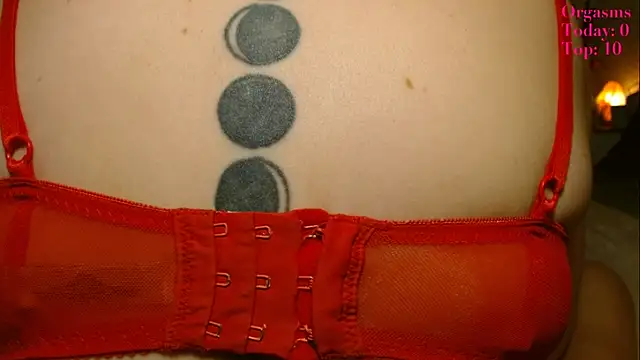 victoria97 online show from October 2025 02:45:02 PM