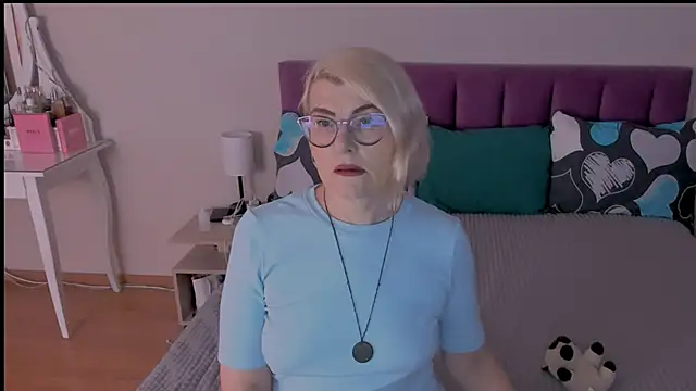 sabrinamacmarren online show from January 2025 12:26:02 PM