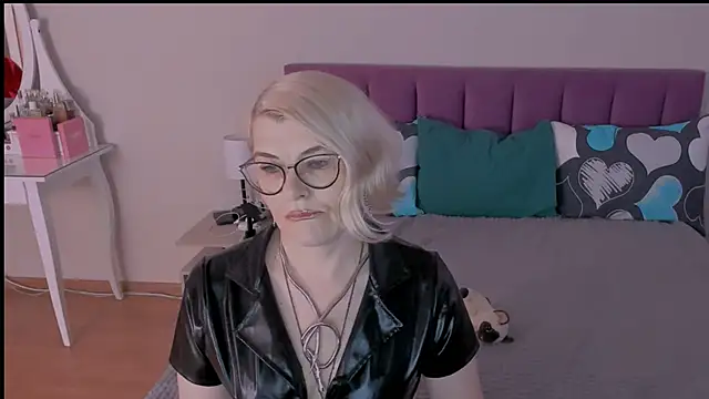 sabrinamacmarren online show from January 2025 11:43:02 AM