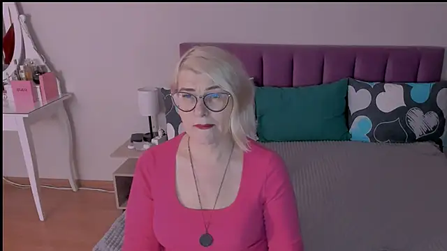 sabrinamacmarren online show from January 2025 06:18:01 PM