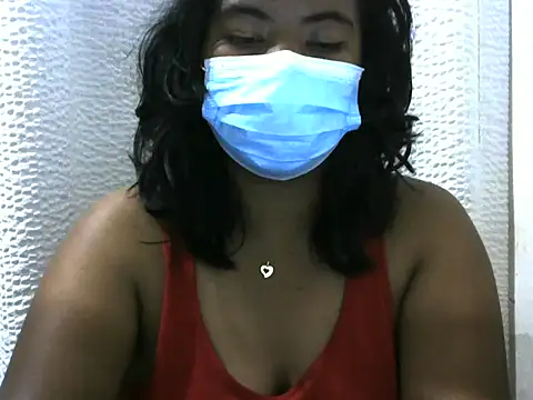 Snapshot of Artinah22 chatting on November 2025 09:25:02 PM Artinah22 online show from November 2025 09:25:02 PM