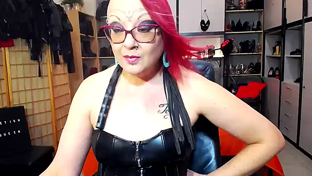 LindaDaemonX online show from December 2024 08:26:02 AM