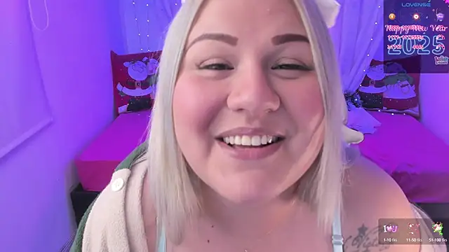 Snapshot of sweetbambi23 chatting on January 2025 06:46:01 AM sweetbambi23 online show from January 2025 06:46:01 AM