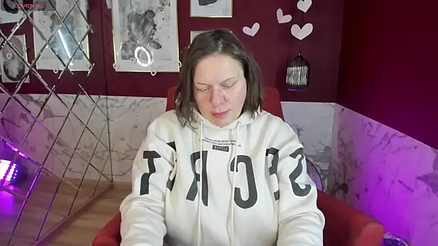 Snapshot of KellyPerfection chatting on February 2025 01:26:02 PM KellyPerfection online show from February 2025 01:26:02 PM