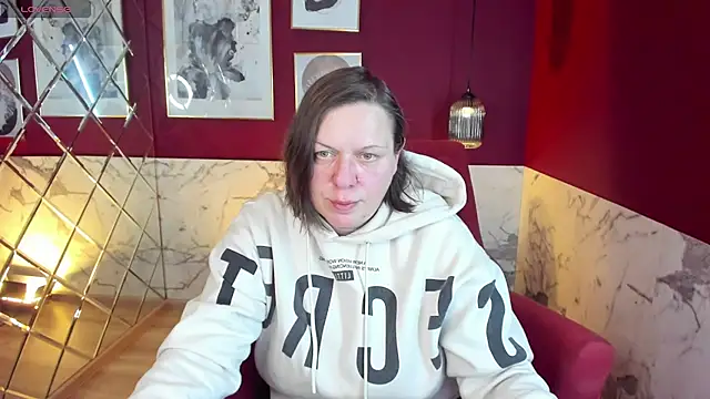 Snapshot of KellyPerfection chatting on February 2025 05:24:02 AM KellyPerfection online show from February 2025 05:24:02 AM