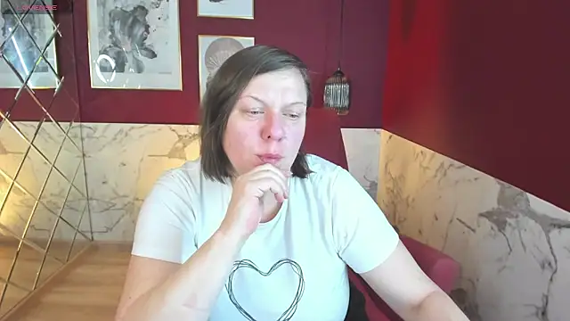Snapshot of KellyPerfection chatting on February 2025 05:37:01 AM KellyPerfection online show from February 2025 05:37:01 AM