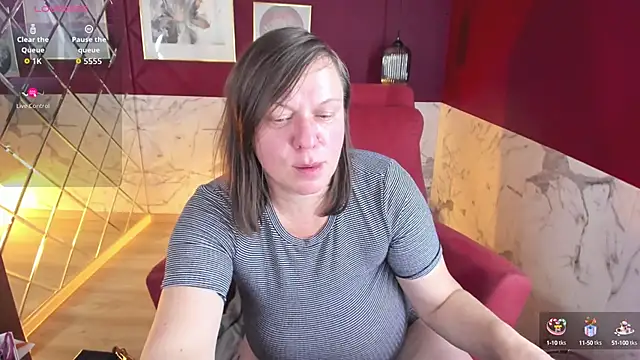 Snapshot of KellyPerfection chatting on September 2025 07:43:01 AM KellyPerfection online show from September 2025 07:43:01 AM