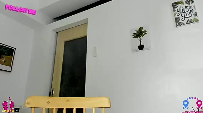 hottycrishina online show from December 2024 09:04:02 PM