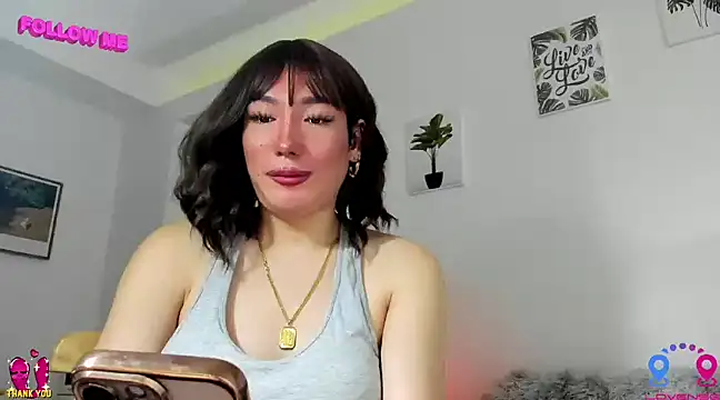 hottycrishina online show from March 2025 04:15:02 AM