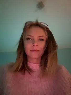 AnastasiaAniess online show from December 2024 08:39:01 PM