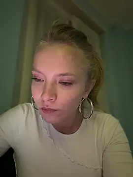 AnastasiaAniess online show from December 2024 04:50:01 PM